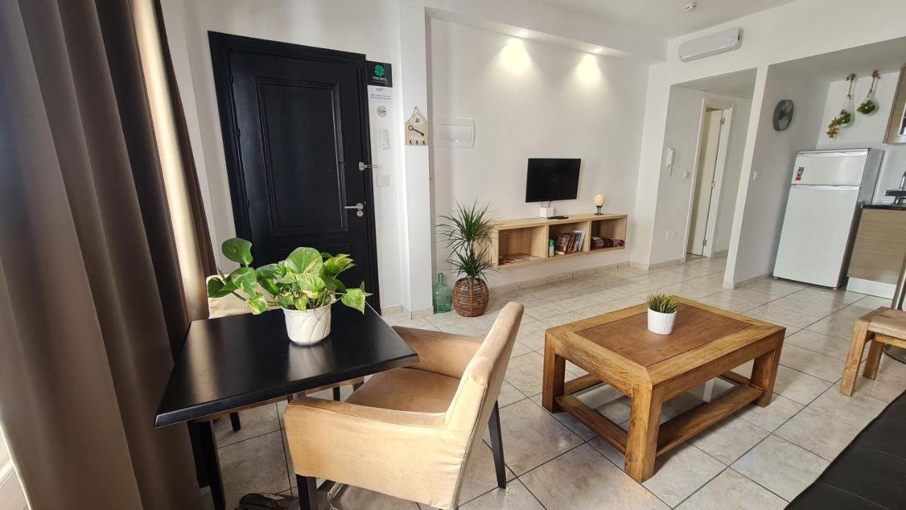 Trebol Apartamentos Benalmadena 阿罗约德拉迷雅 外观 照片